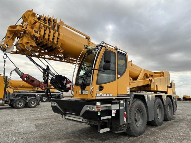 2017 LIEBHERR LTC1050-3.1 -Telescopic Boom Truck Cranes 